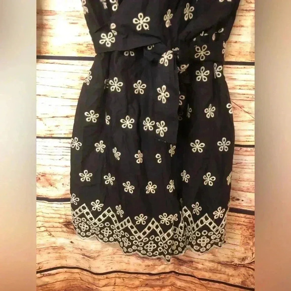 VENUS Women’s Black and Cream Floral Romper Many Sizes NWOT and NWT - Picture 5 of 15